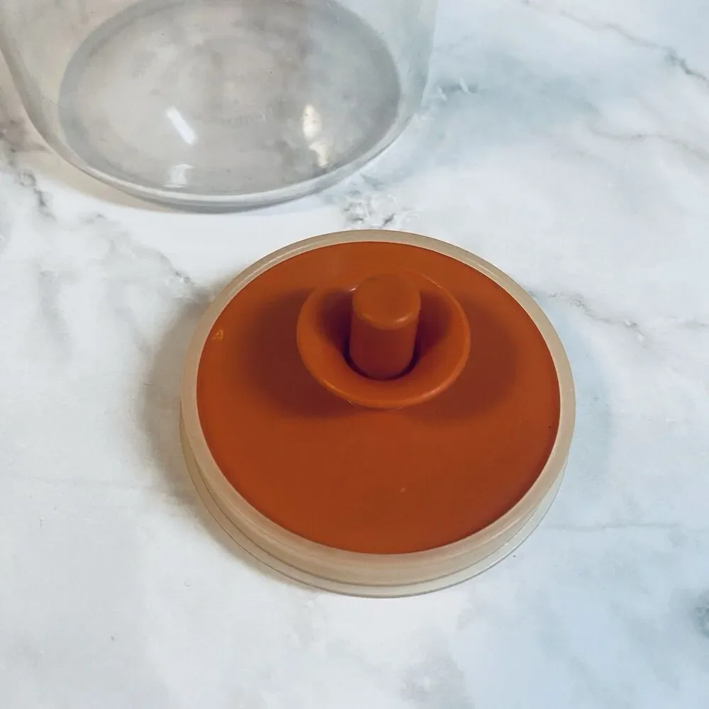 Tupperware age use